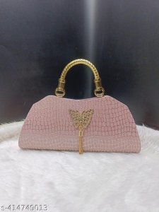 Fashionable Trendy Women Clutches