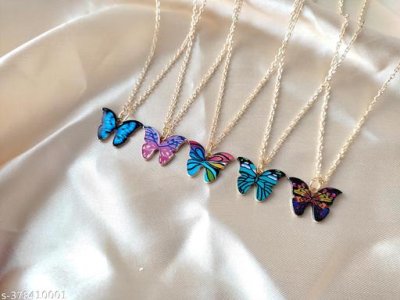 Elite Graceful Pendants & Lockets