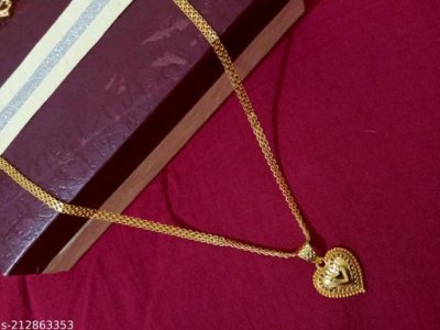 Shimmering Fancy Women Pendants & Lockets