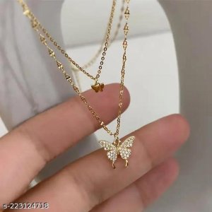 Elite Glittering Women Pendants & Lockets