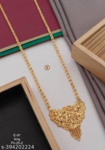 Sizzling Fancy Women Necklaces & Chains