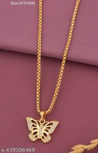 Trendy Pendants & Lockets