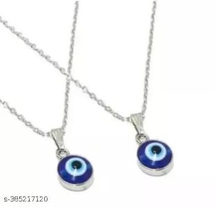 Sizzling Bejeweled Pendants & Lockets