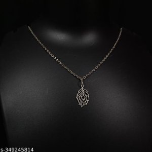 Sizzling Bejeweled Pendants & Lockets