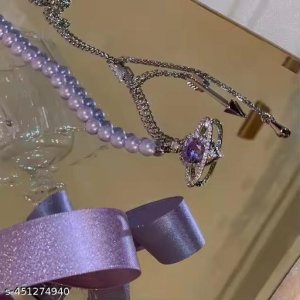 Sizzling Glittering Pendants & Lockets