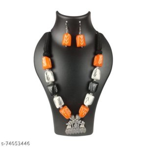 Feminine Elegant Jewellery Sets