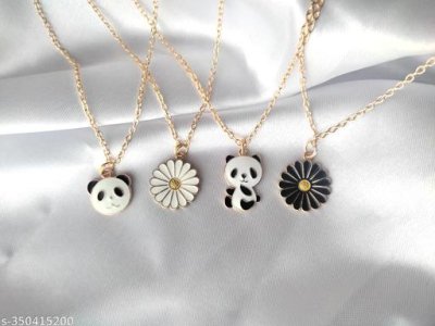 Allure Charming Pendants & Lockets