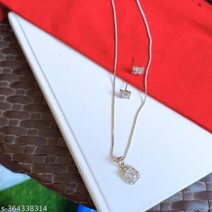 Twinkling Graceful Pendants & Lockets