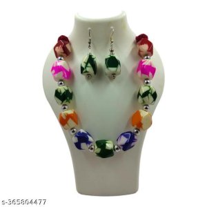 Feminine Chic Jewellery Sets