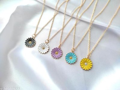 Elite Graceful Pendants & Lockets