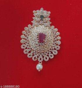 Sizzling Glittering Pendants & Lockets