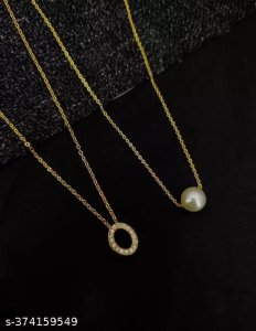 Elite Glittering Pendants & Lockets