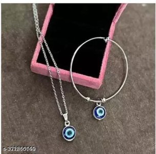 Elite Fancy Pendants & Lockets