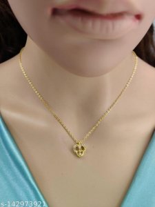 Pendants & Lockets