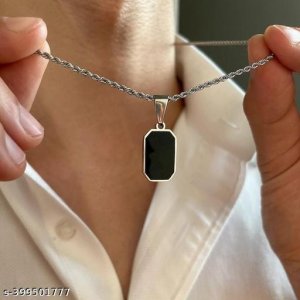 Sizzling Glittering Pendants & Lockets