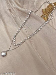 Elite Graceful Women Necklaces & Chains
