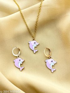 Shimmering Fancy Pendants & Lockets