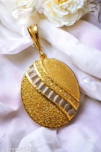 Shimmering Graceful Pendants & Lockets