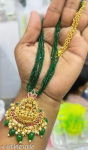 Shimmering Graceful Pendants & Lockets