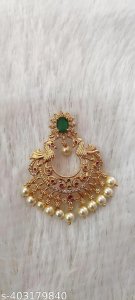 Allure Charming Pendants & Lockets