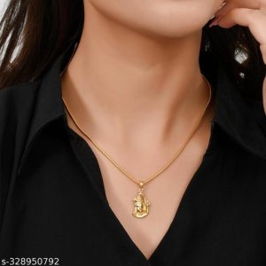 Elite Charming Pendants & Lockets