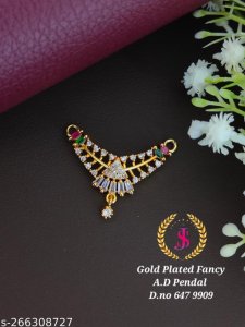 Twinkling Charming Pendants & Lockets